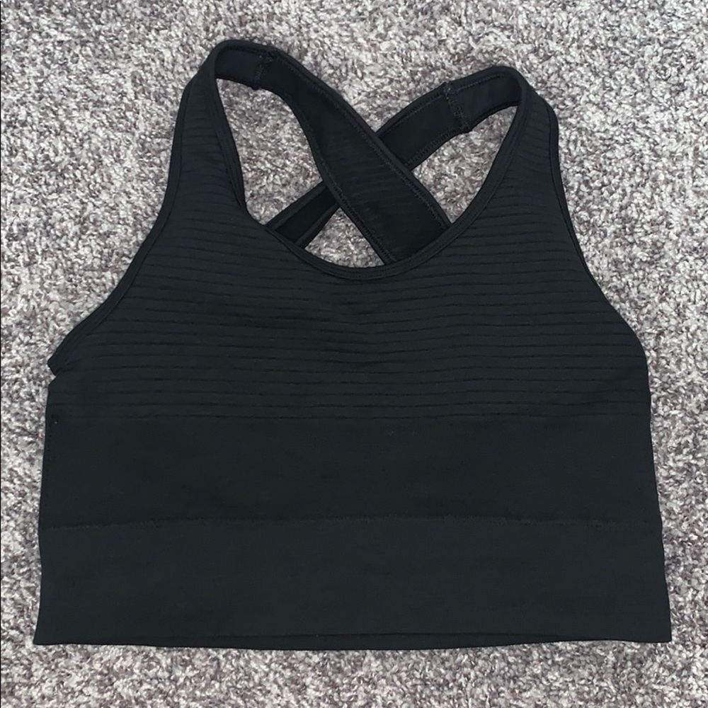 Alphalete sports bra